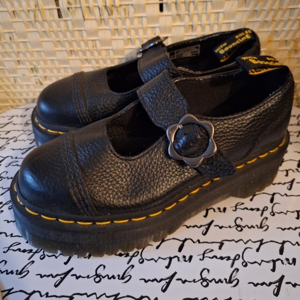 Dr. Martens Addina Flower Mary Janes